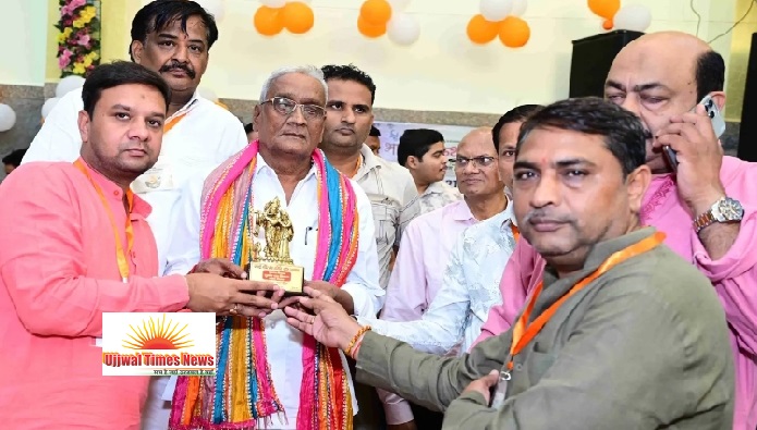 गोवर्धन और रासलीला के मर्म को जानना ही भक्त के आनंद की पराकाष्ठा : भागवताचार्य दीपक