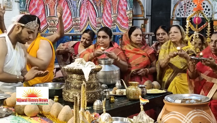 दशलक्षण महापर्व के अंतिम दिन जैन मंदिरों में उमड़ा श्रद्धा का सैलाब, 108 दीपों से भगवान शांतिनाथ की विशेष पूजा