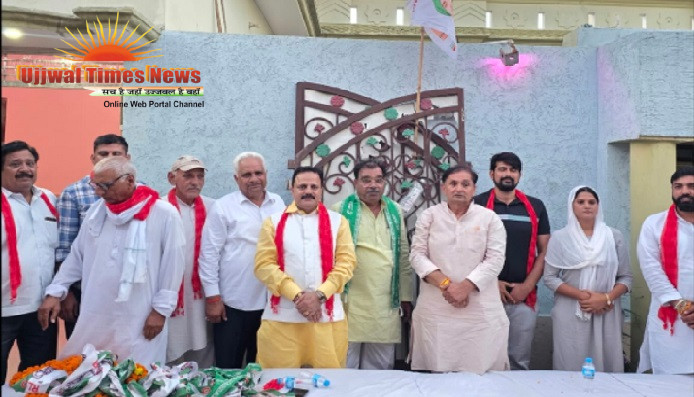 पुट्ठड़ गांव में ढोल-नगाड़ों से हुआ जिलाध्यक्ष सुभाष गुर्जर का भव्य स्वागत, सुरेंद्र यादव कानूनगो ने थामा रालोद का दामन