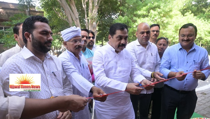 सूचना विभाग की सेवा संकल्प प्रदर्शनी में जुटी जनपद की युवा शक्ति