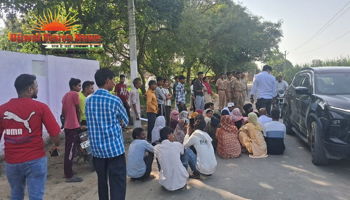 बड़का में राशन की दुकान का आवंटन गुपचुप तरीके से करने का आरोप, ग्रामीणों ने सड़क जाम कर जताया विरोध