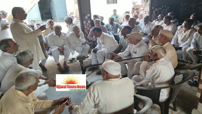 मलकपुर चीनी मिल को गन्ना न देने का किसानों ने लिया फैसला, डीएम से मिलकर समस्या के समाधान की करेंगे गुहार