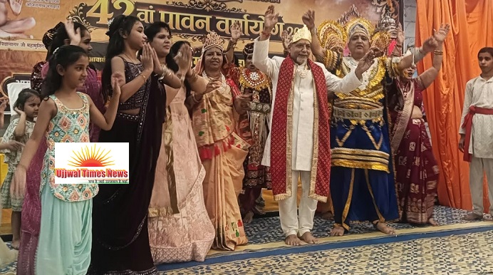 512 अर्घ्य समर्पित कर श्रद्धालुओं ने की सिद्ध परमेष्ठी की आराधना, आचार्य श्री ने दिया आत्मकल्याण का संदेश