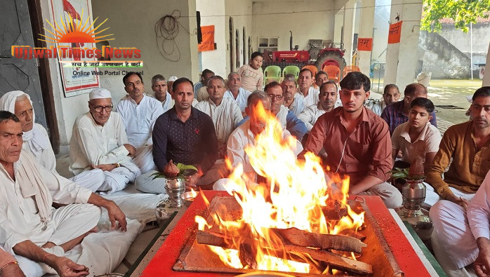 सर्वत्र आनंद और सुख फैलाने का माध्यम है यज्ञ, अज्ञानता ही दुख का कारण: विनोद शास्त्री