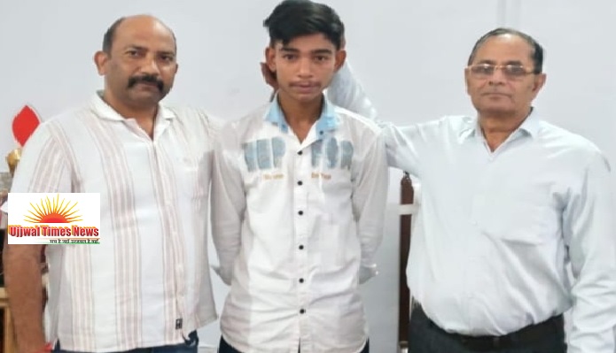 छात्र वंश कुमार का प्रदेशीय हैंडबॉल टीम में चयन, विद्यालय और जनपद में खुशी की लहर