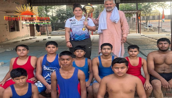 भारत कुमारी का खिताब जीतकर लौटीं खेकड़ा की पहलवान पूनम नैन, अखाड़े में हुआ जोरदार स्वागत