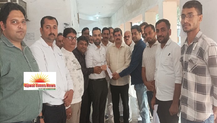 व्यापारियों की समस्याओं के समाधान की मांग,बड़ी संख्या में व्यापारियों ने सौंपा ज्ञापन